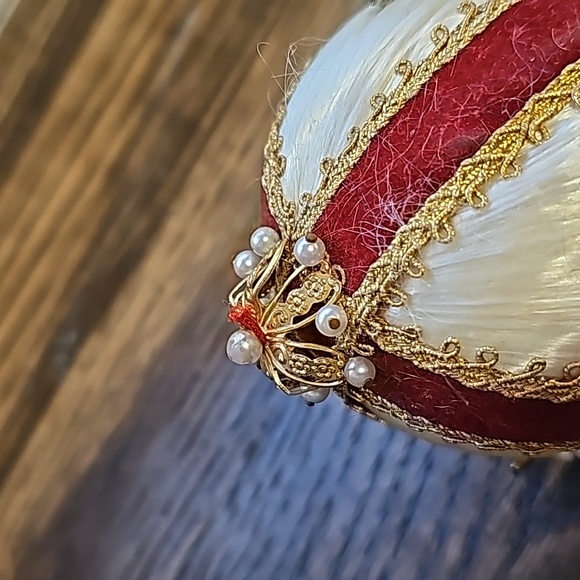 Vintage ball sequin beaded Christmas ornament - Picture 4 of 12